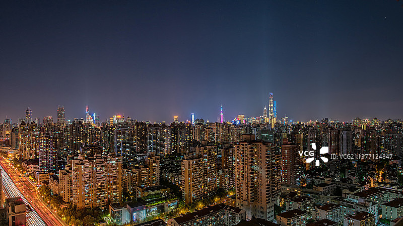 上海之夜-繁华的魔都图片素材
