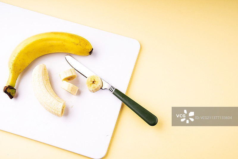 香蕉与刀叉图片素材
