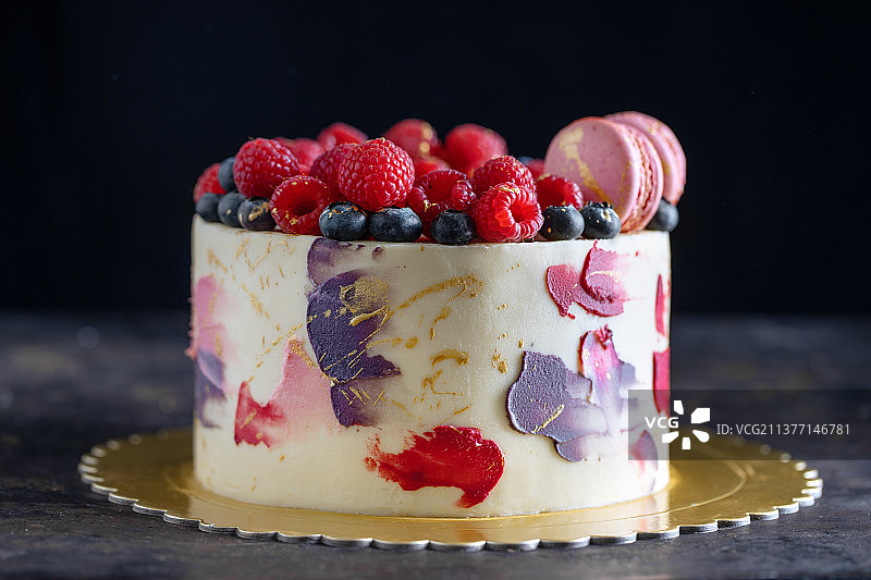 美味的现代水果蛋糕图片素材
