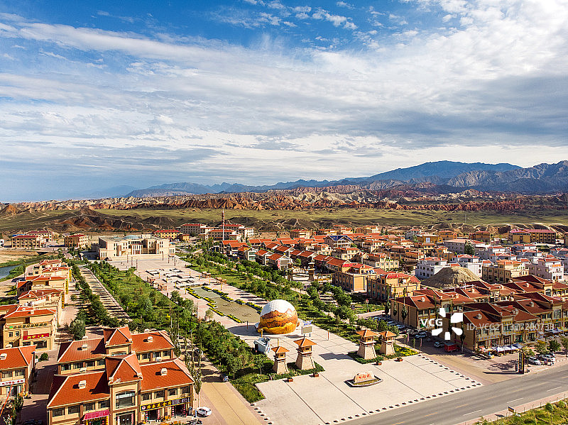 甘肃张掖七彩丹霞景区七彩镇航拍图片素材