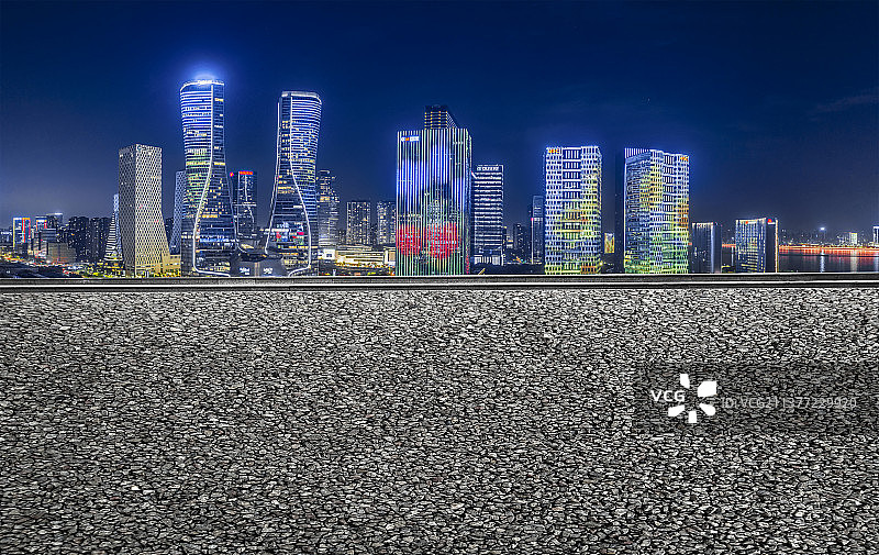 杭州钱江新城城市建筑夜景户外道路平台图片素材