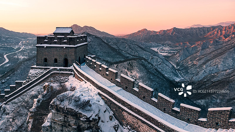 春雪盖威龙图片素材