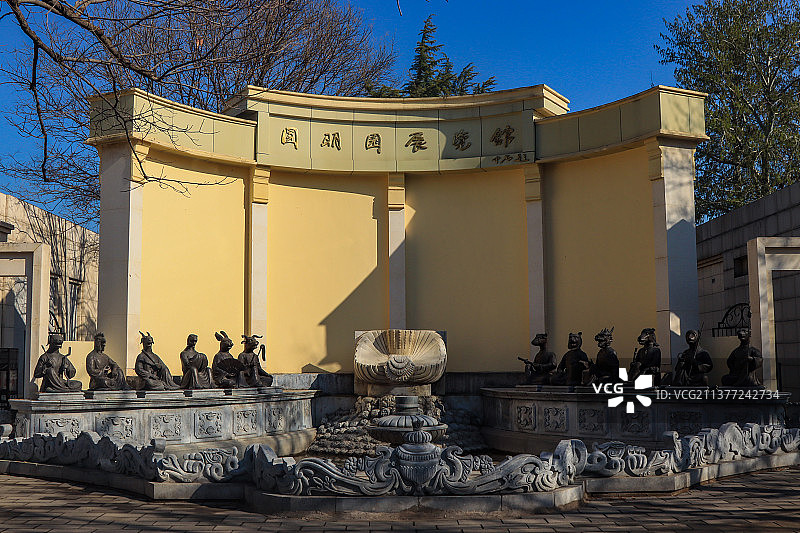 早春圆明园之西洋楼景区春暖花开图片素材