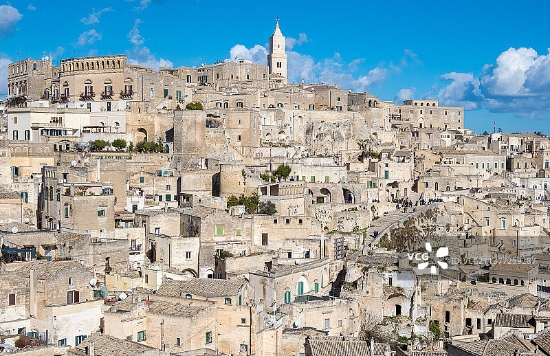 意大利马泰拉城市建筑低角度景观图片素材