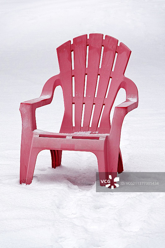 红色草坪椅图片素材