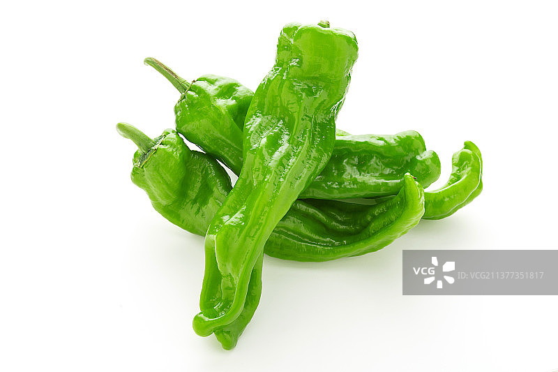 白色背景上的芜湖薄皮青椒图片素材