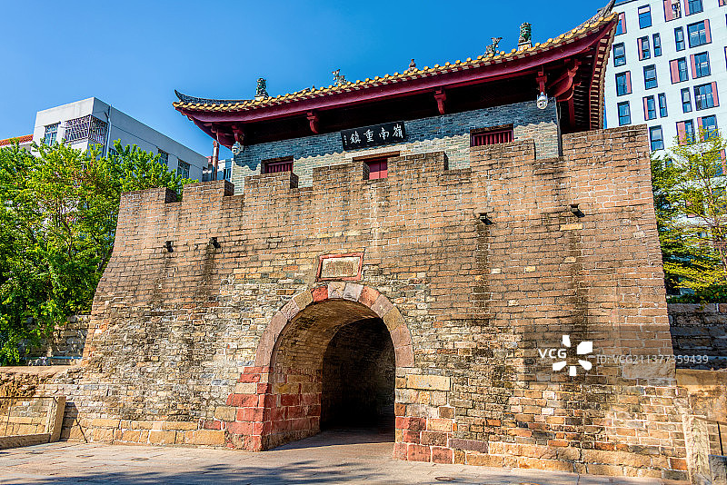 中国广东深圳南头古城南城门图片素材