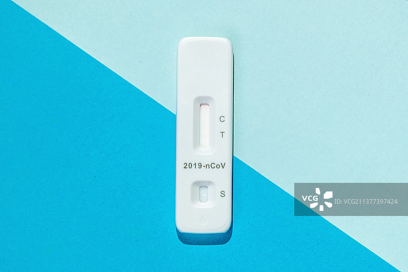 新冠肺炎Covid-19核酸检测抗原自测试剂盒医学用品图片素材