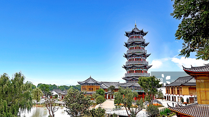 中国木雕艺术之乡——大理州剑川县万城木雕小镇图片素材