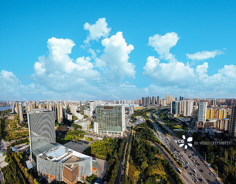 沈阳 浑南区 浑南中路 体育馆 万达广场 体育中心 万象九宜城 浑河大桥图片素材