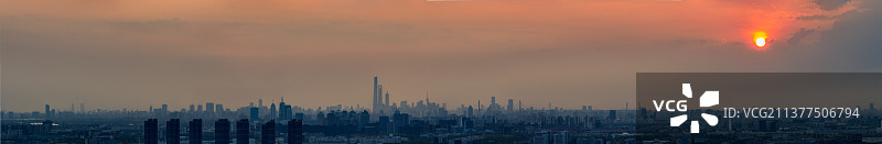 中国直辖市上海远眺陆家嘴日落全景图片素材