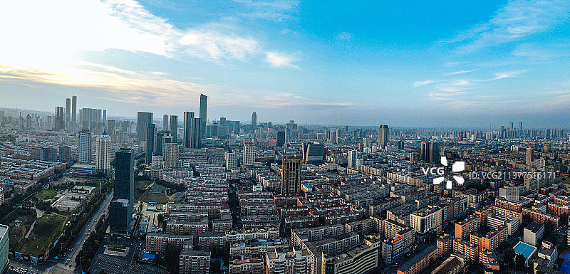 沈阳 沈河区 彩塔街 广播电视塔 青年大街 青年公园 城市广场图片素材