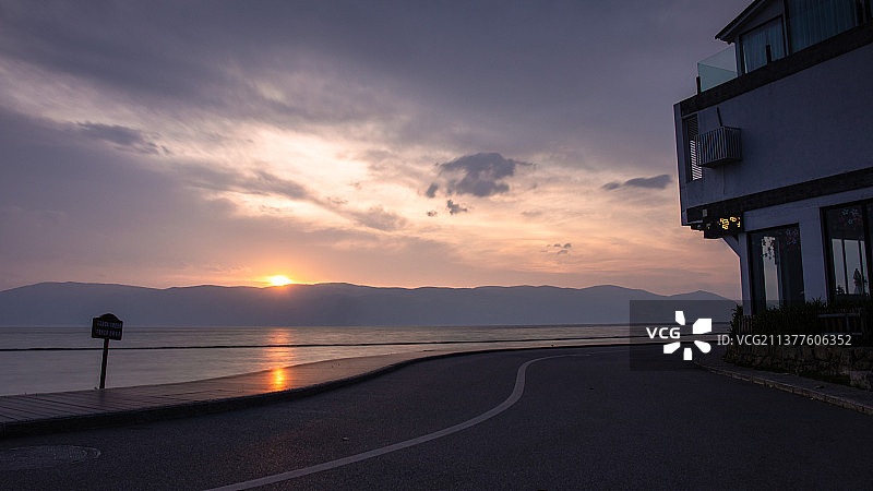 大理最美磻溪村S湾图片素材