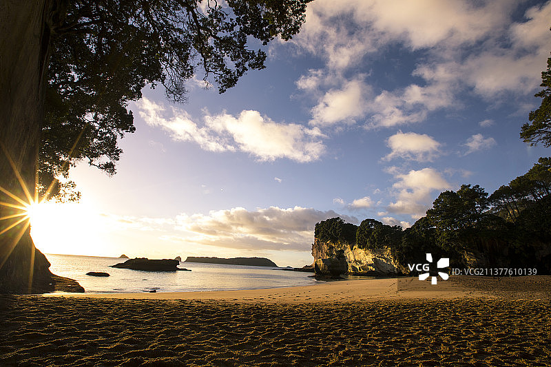 新西兰教堂湾海滩风光图片素材