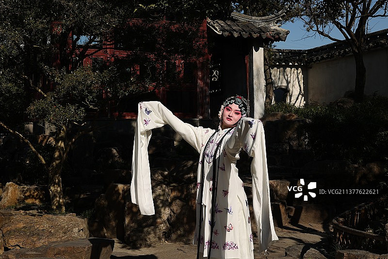 苏州园林昆曲人物图片素材