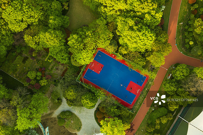 都市体育公园篮球足球场航拍图片素材