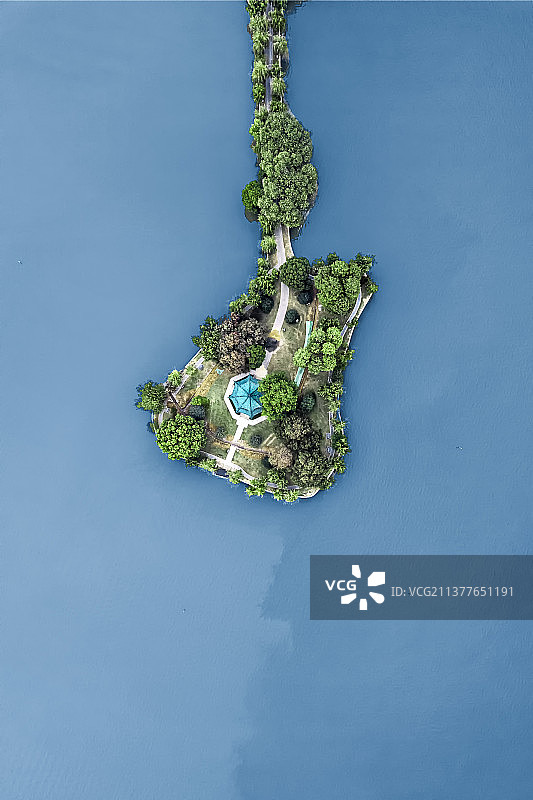 湖北武汉东湖风景区湖心亭航拍图片素材