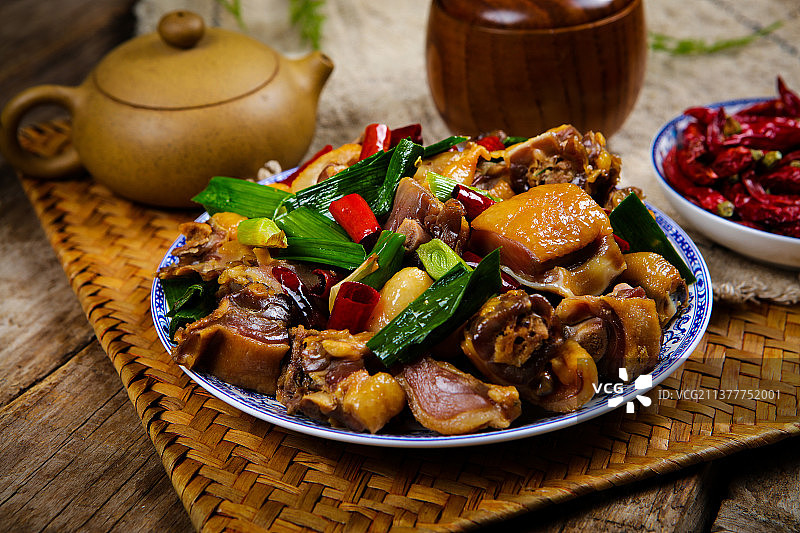 美味诱人爆炒腊鸭图片素材