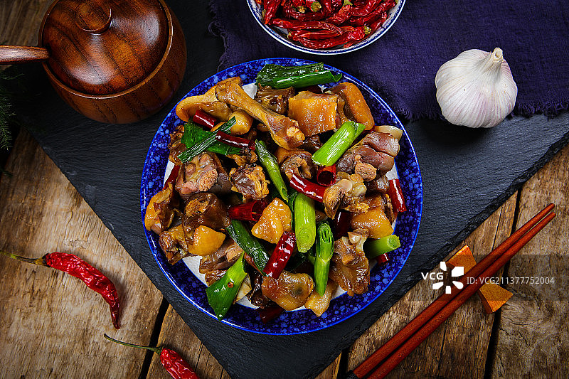 美味诱人爆炒腊鸭图片素材