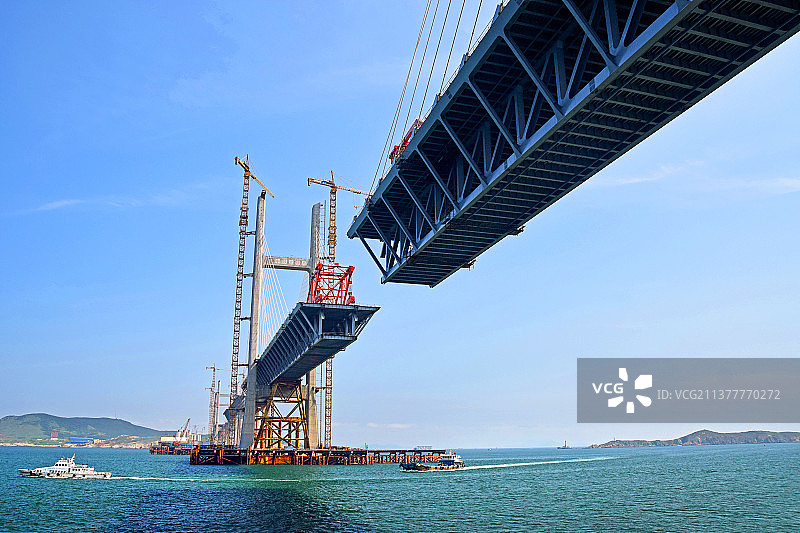 福建平潭跨海公铁两用大桥合拢图片素材