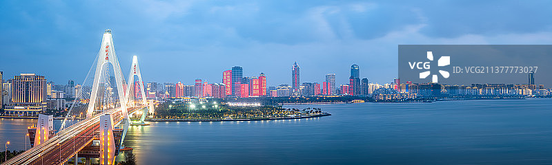 蓝调海口湾全景图片素材