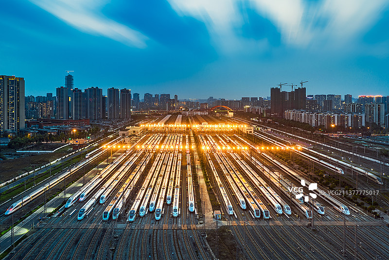 航拍中国高铁成都动车段动车所停车场夜景图片素材