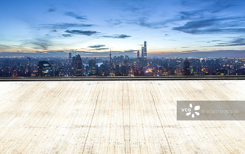 上海陆家嘴城市建筑风光户外道路平台图片素材