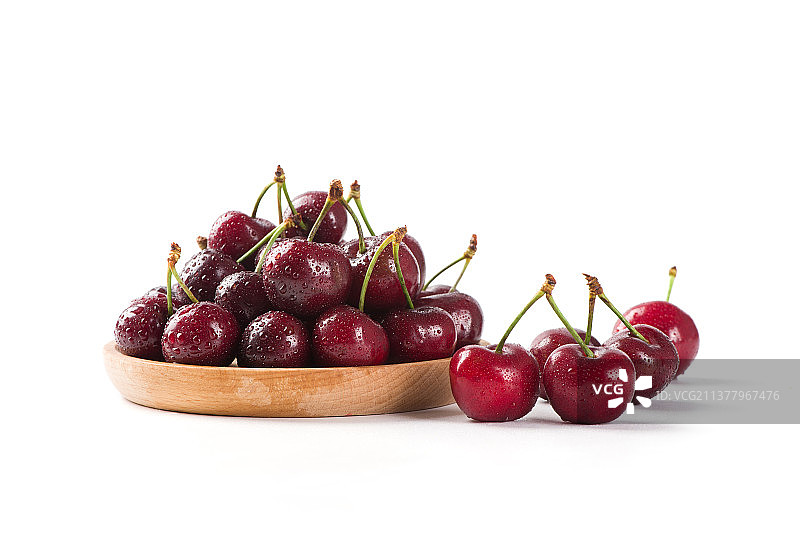 白底上的新鲜樱桃车厘子图片素材