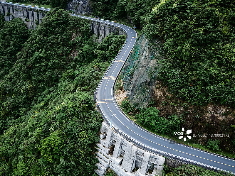 山间公路图片素材