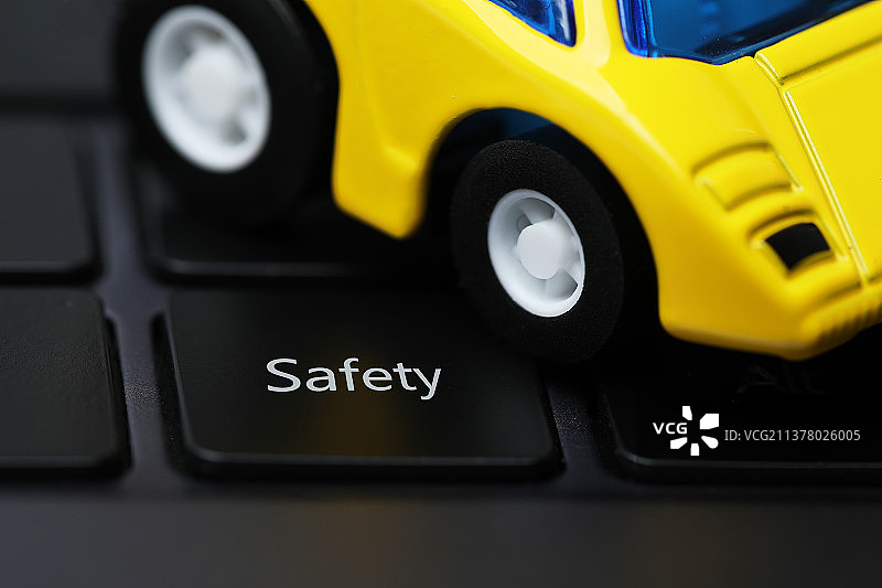 安全驾驶汽车概念图片素材