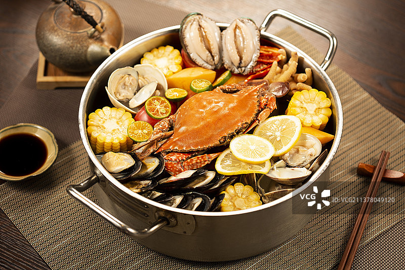 海鲜火锅打边炉图片素材