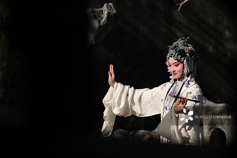 苏州园林昆曲人物图片素材