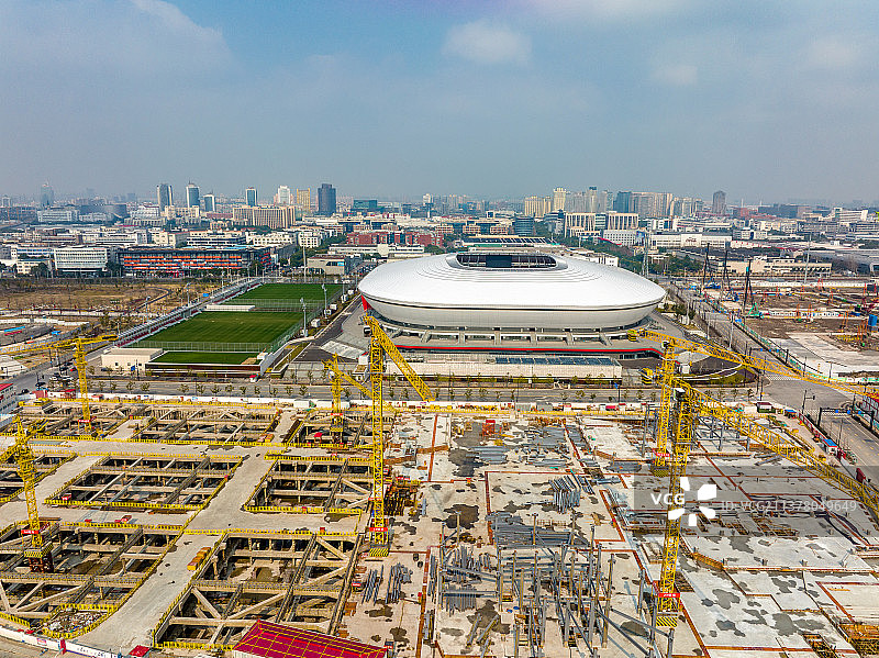 航拍上海浦东足球场图片素材