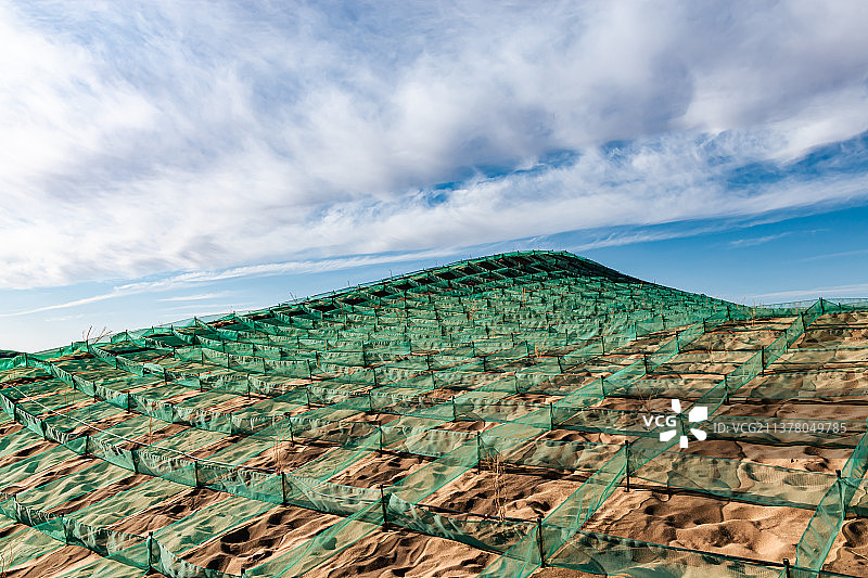 山丘固沙网图片素材