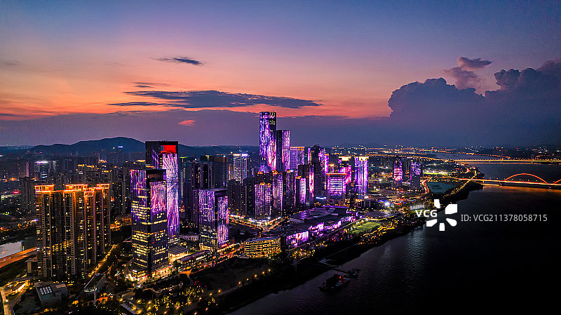 长沙滨江新城夜景图片素材