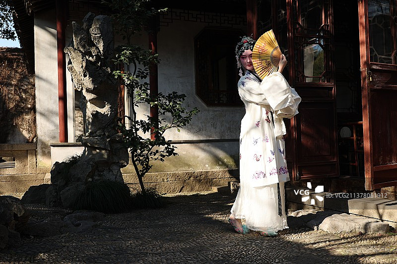 苏州园林昆曲人物图片素材
