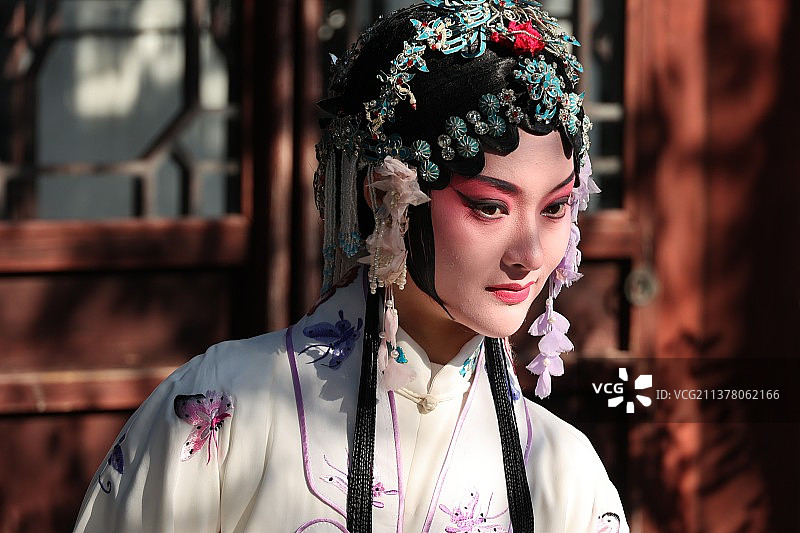 苏州园林昆曲人物图片素材