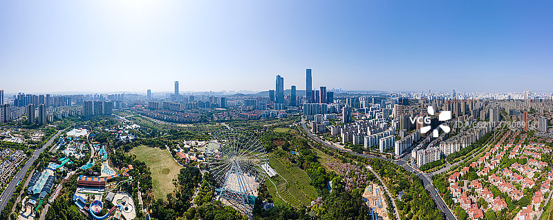 航拍广西南宁凤岭儿童公园图片素材