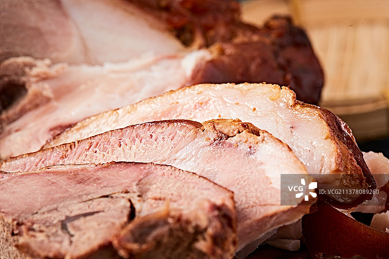 古法烟熏大猪肘肘子图片素材