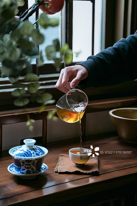 室内拍摄的普洱茶图片素材