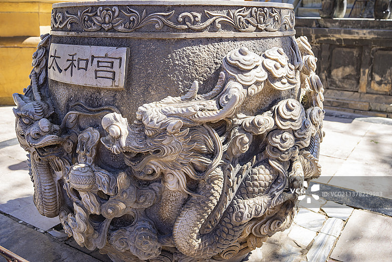 中国云南昆明金殿雕龙图片素材