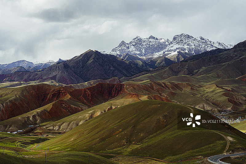 大美青海卓尔山图片素材