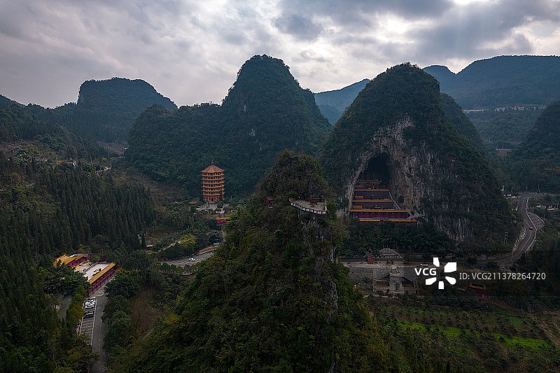 航拍贵州省黔西南州兴义市万佛寺图片素材