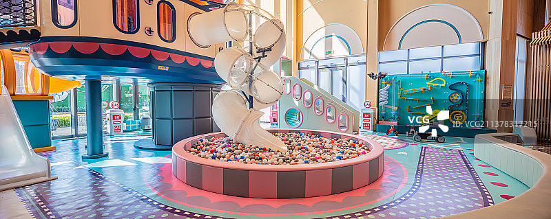 室内建筑空间儿童乐园图片素材