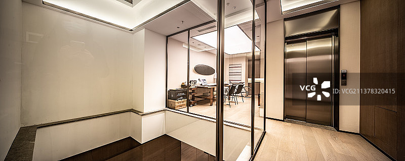 样板间电梯口通道图片素材