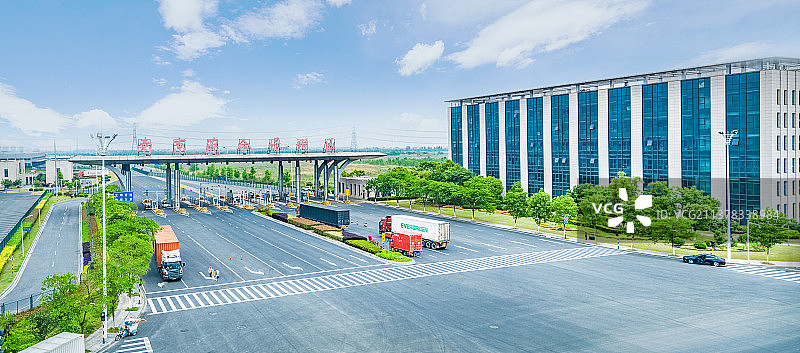 高速公路收费站图片素材