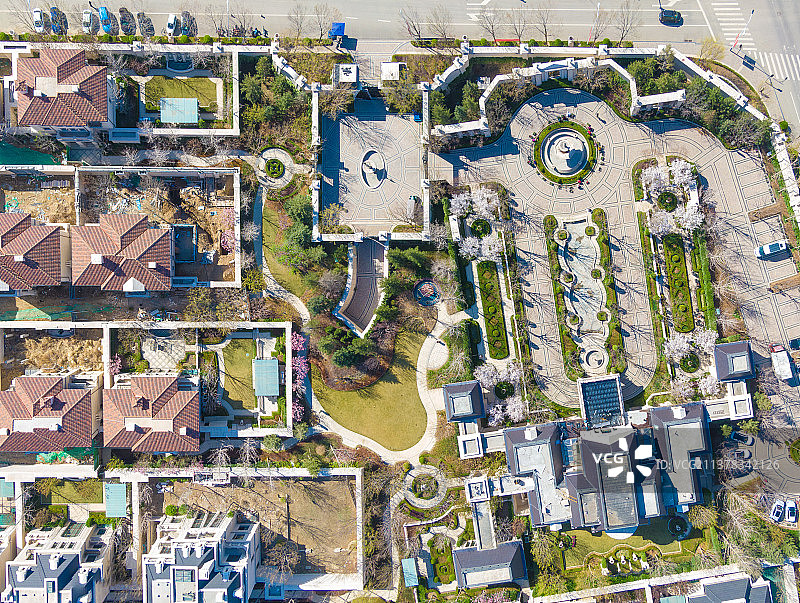 航拍别墅区楼顶图片素材