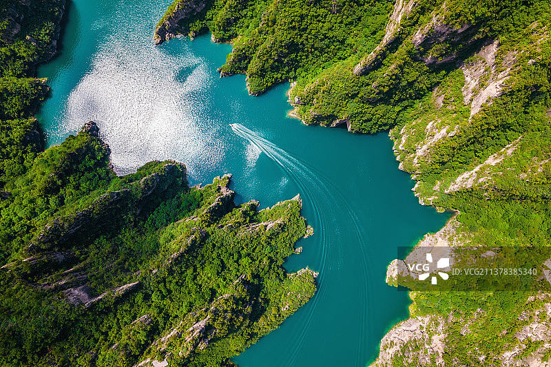 中国河南焦作修武县峰林峡景区太行山夏季风光航拍高视角拍摄图片素材