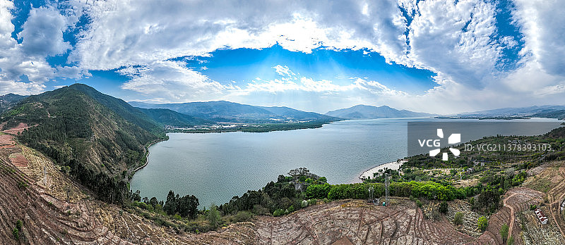 四川凉山西昌邛海图片素材