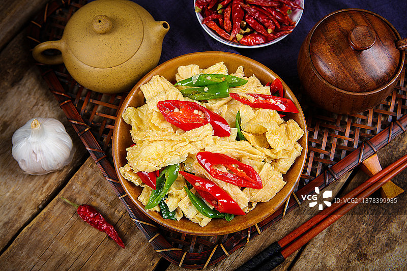 鲜香炒腐竹图片素材